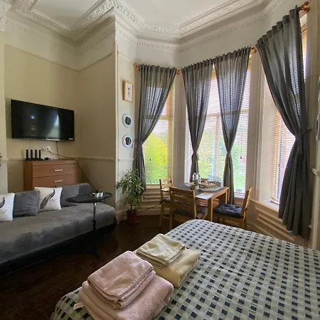 Apartment Spacious Victorian *